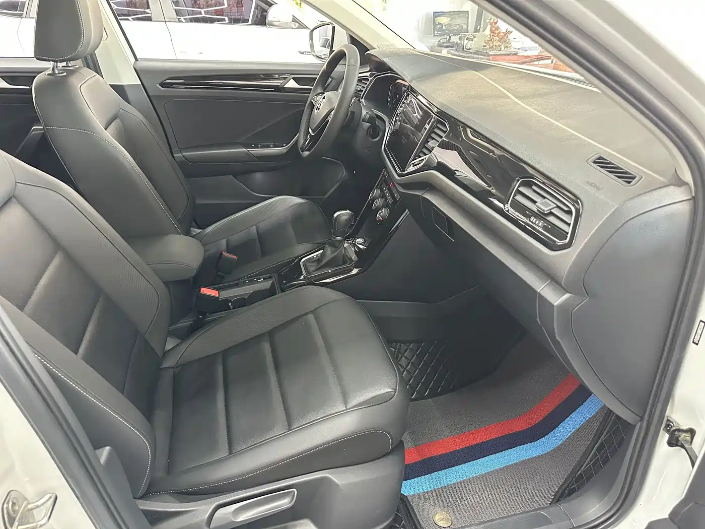 Volkswagen T-Roc, миниатюра 7
