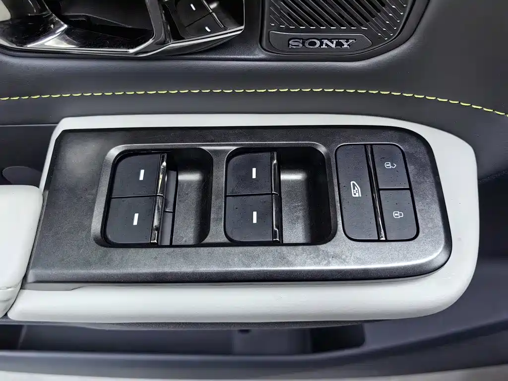 Jetour Shanhai L6 2025 2024 1.5TD DHT ULTRA