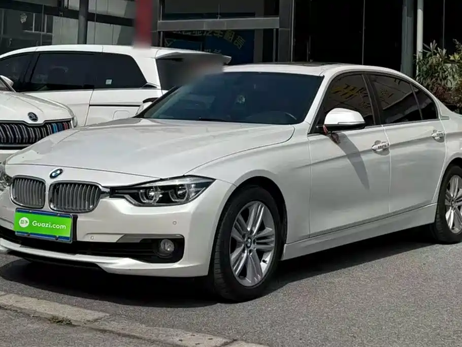 BMW 3 Series 2018 318Li