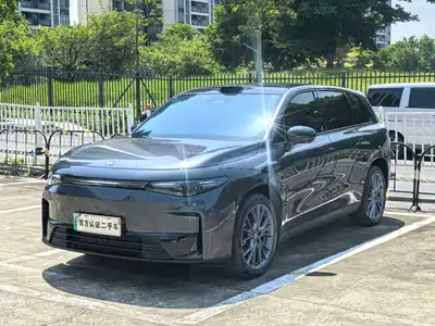 Leapmotor C10
