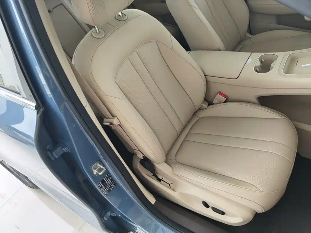 صورة 25 - Shangjie SUV