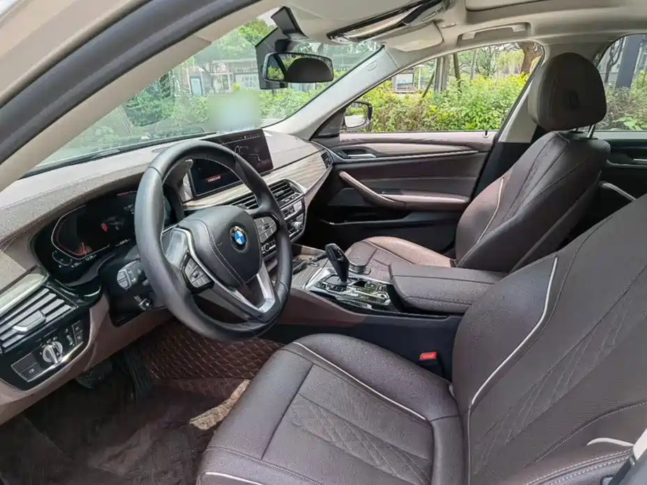 BMW 5-SERIES