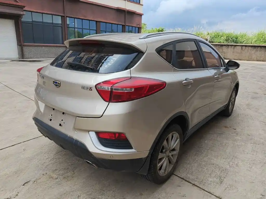 Photo 7 - Geely Emgrand GS