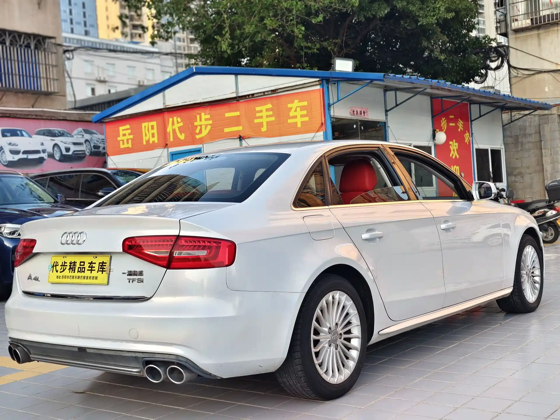 Фото 20 - Audi A4L
