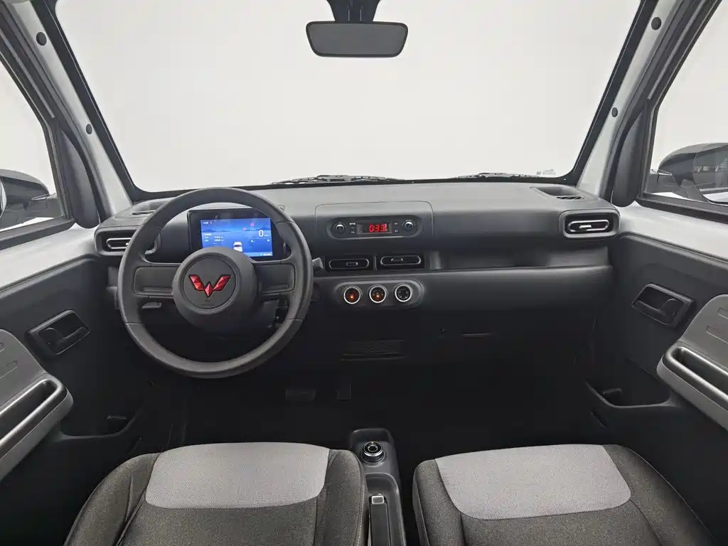Wuling Motors Wuling Zhiguang NEV 2025 2025 Model 305km Base Version