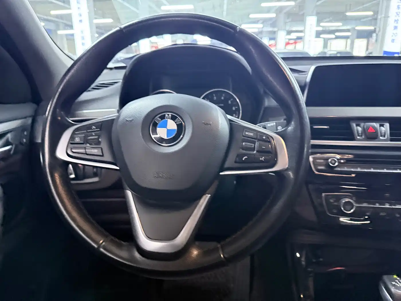 BMW X1 2018 xDrive20Li Luxury Model фото 13