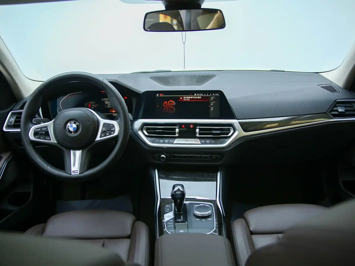BMW 3 Series 2020 325Li M Sport Package фото 18