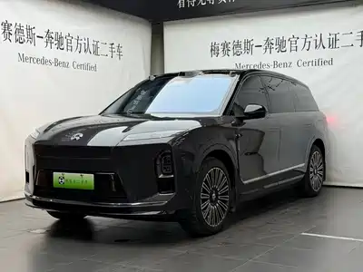 NIO ES8
