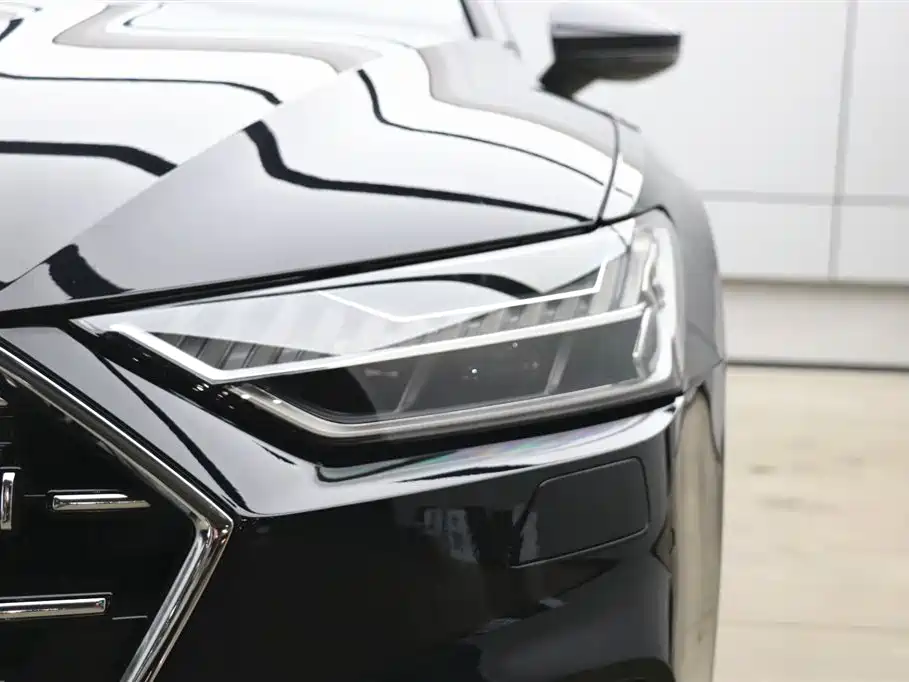 Audi A7L 2022 45 TFSI S-line Dream Builder Crystal Package фото 23