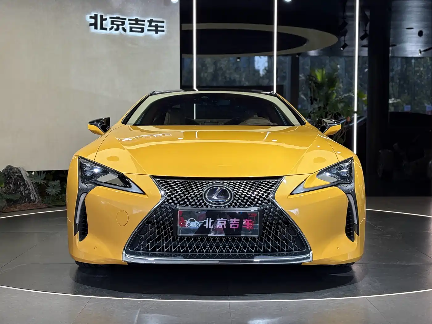 Lexus LC 2020 500h Sport Edition фото 2
