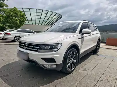 Volkswagen Tiguan L