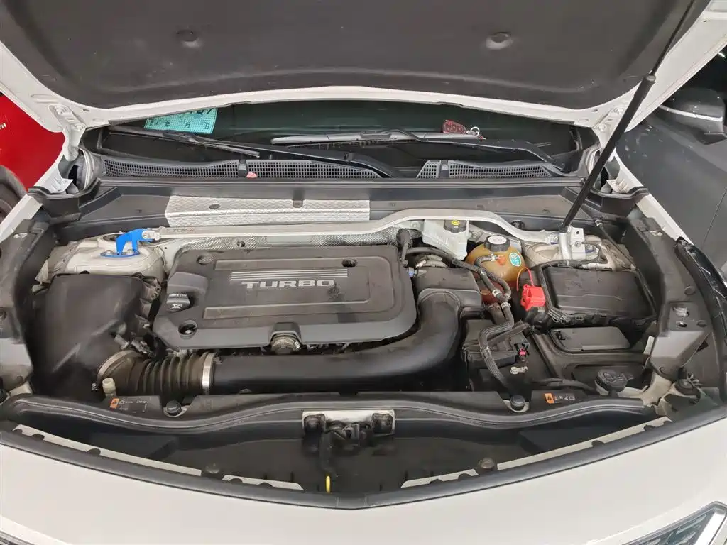 Cadillac XT4 2018 Model 28T 2WD Technology фото 10