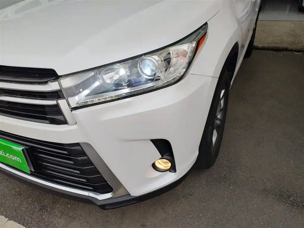 Toyota Highlander 2018 2.0T 4WD Premium 7-seater (China V) фото 24