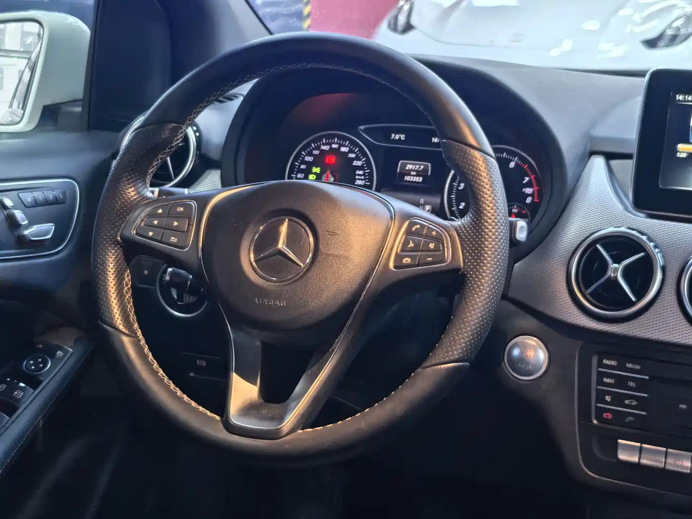 Mercedes-Benz B-Class 2015 B 200 Style фото 13