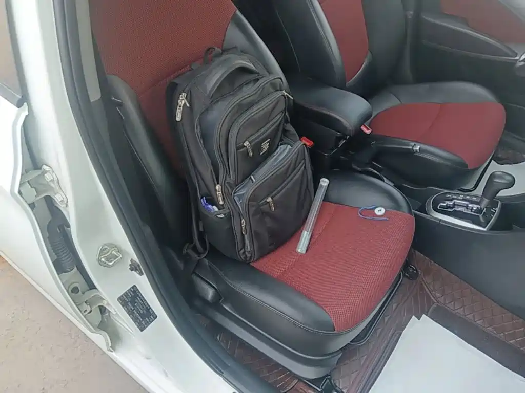 Hyundai Reina 2016 2016 1.4L Automatic GLX Leading