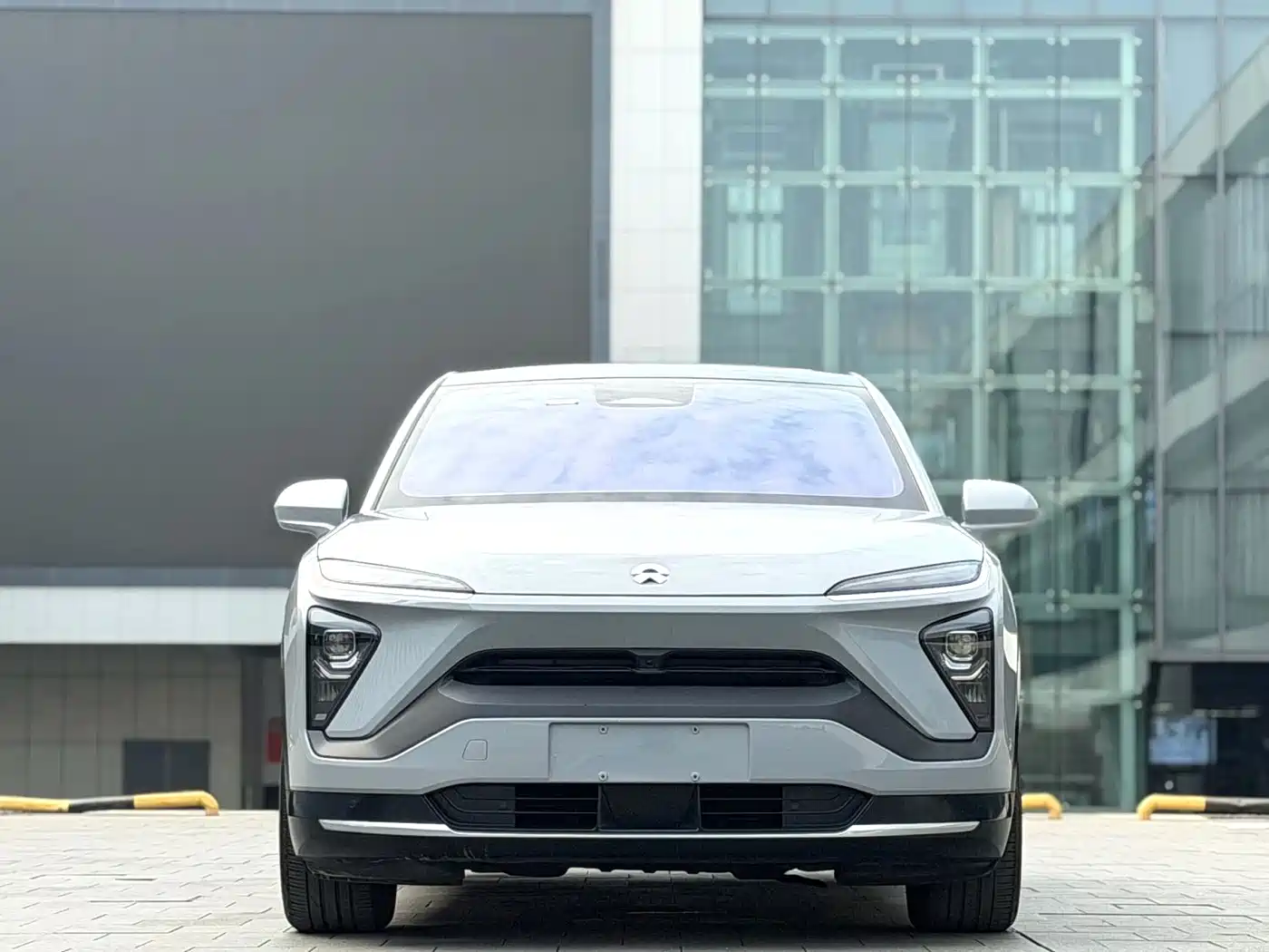 NIO NIO EC6