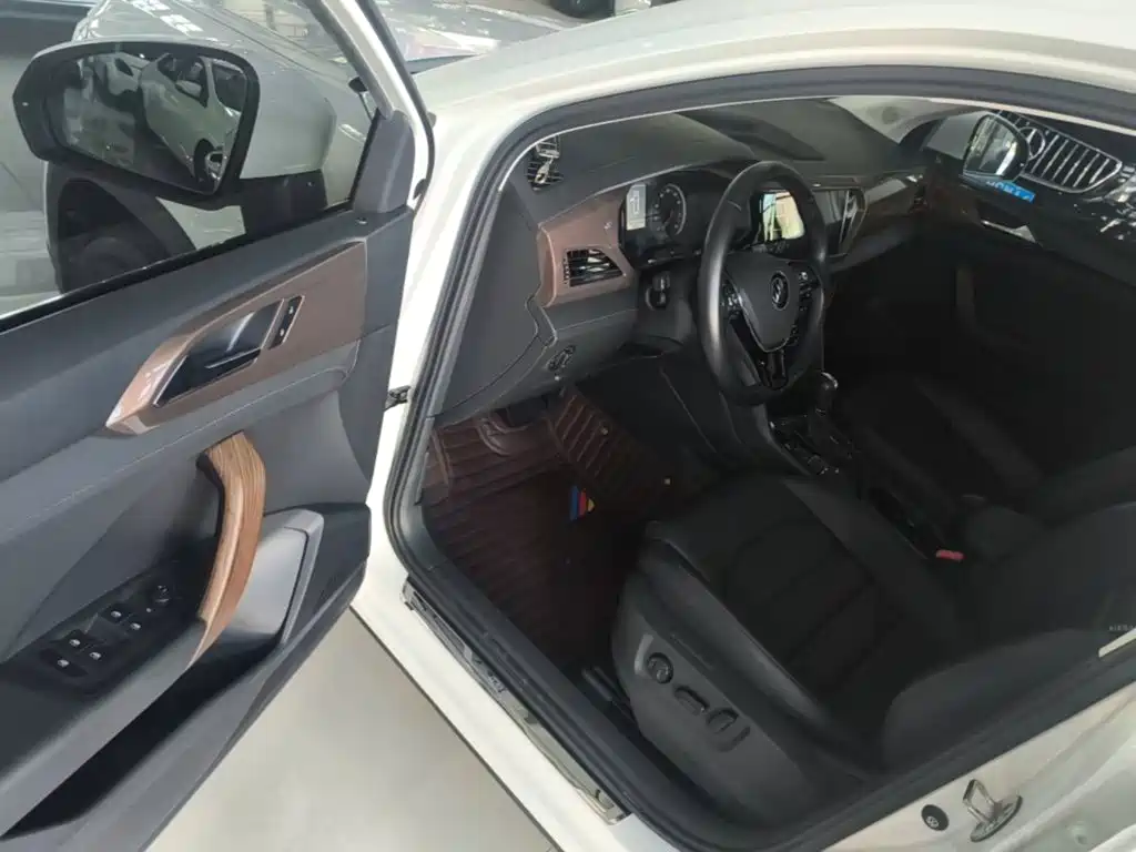 Volkswagen Tharu, миниатюра 16
