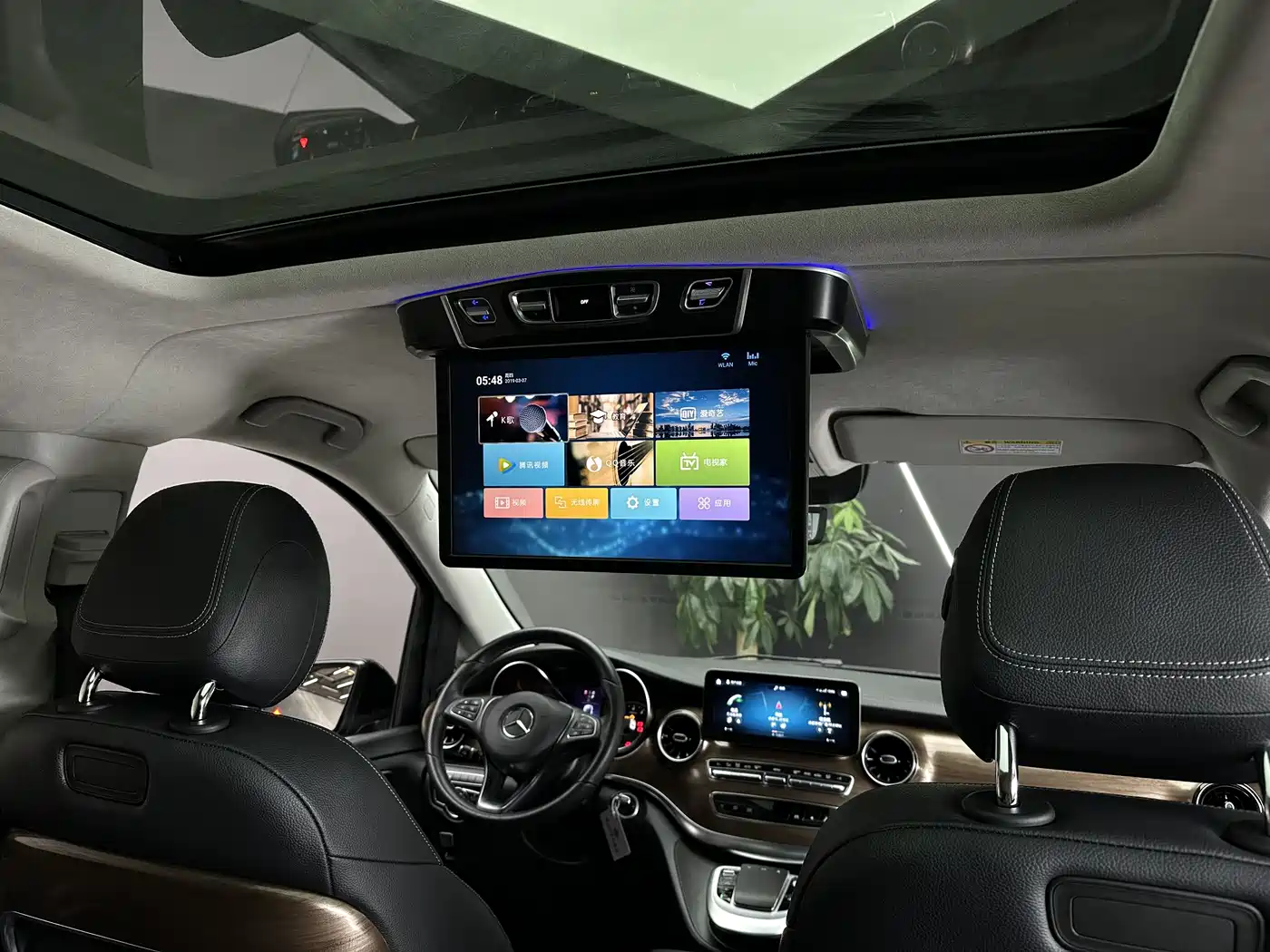 MERCEDES-BENZ V CLASS