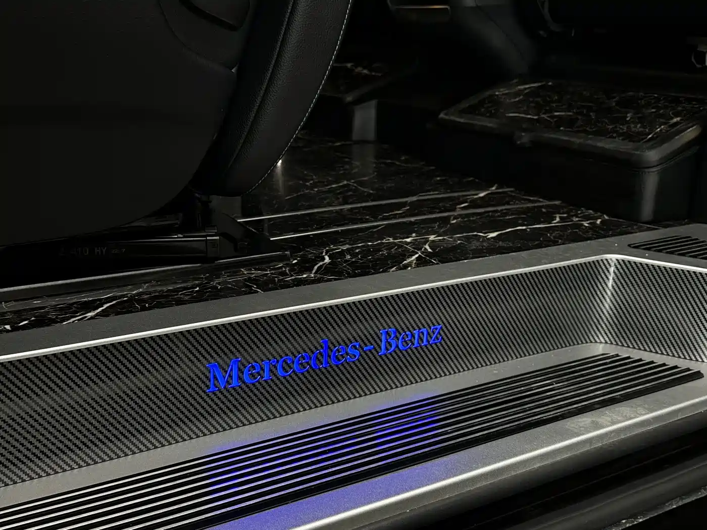 MERCEDES-BENZ V CLASS