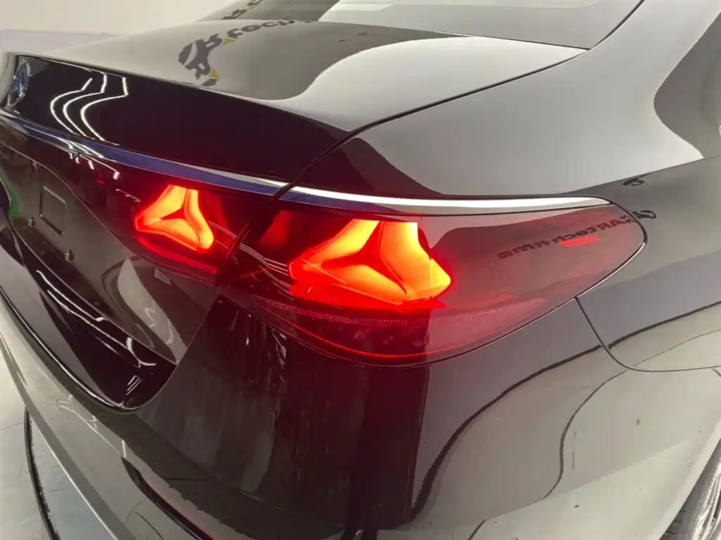 Mercedes-Benz E-Class 2024 Facelift E 300 L Luxury фото 10