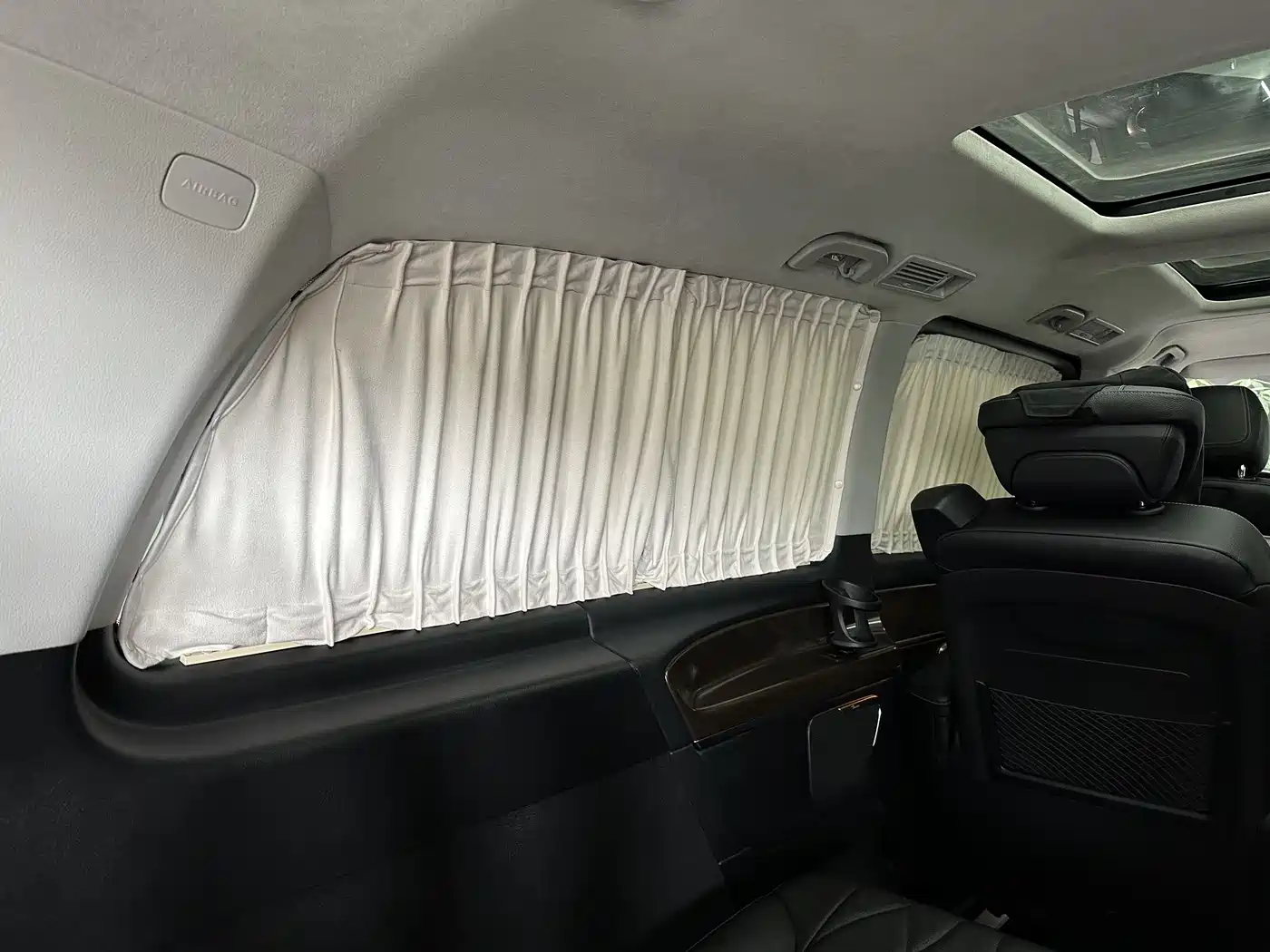 Mercedes-Benz V-Class 2022 V 260 L Long Wheelbase Luxury Edition фото 23
