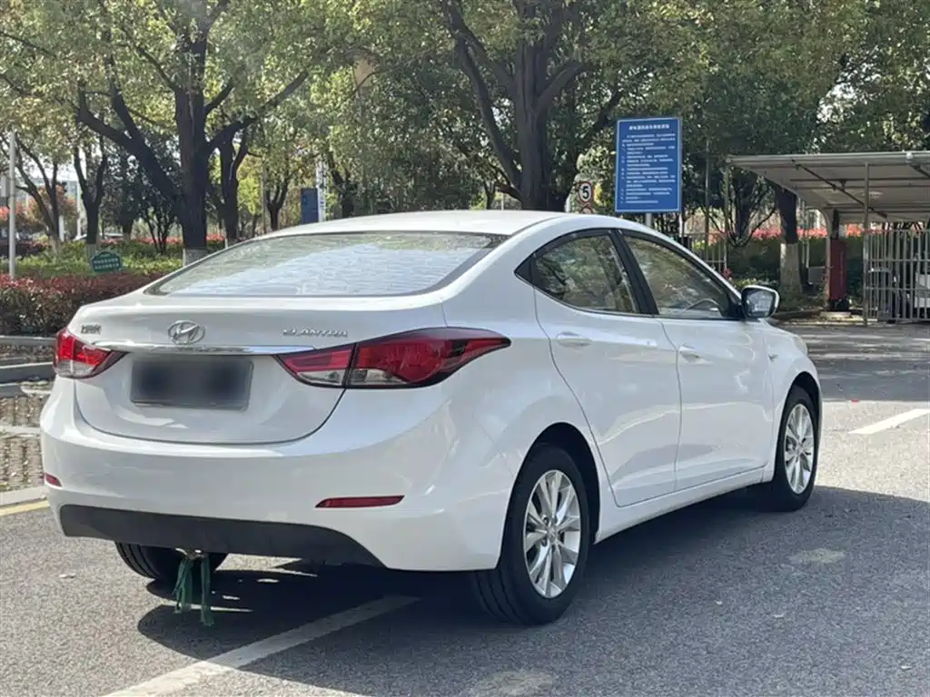 Hyundai Langdong 2016 1.6L Automatic Smart Edition фото 25