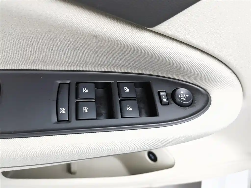 Buick Verano 2020 15T Auto Progressive фото 9