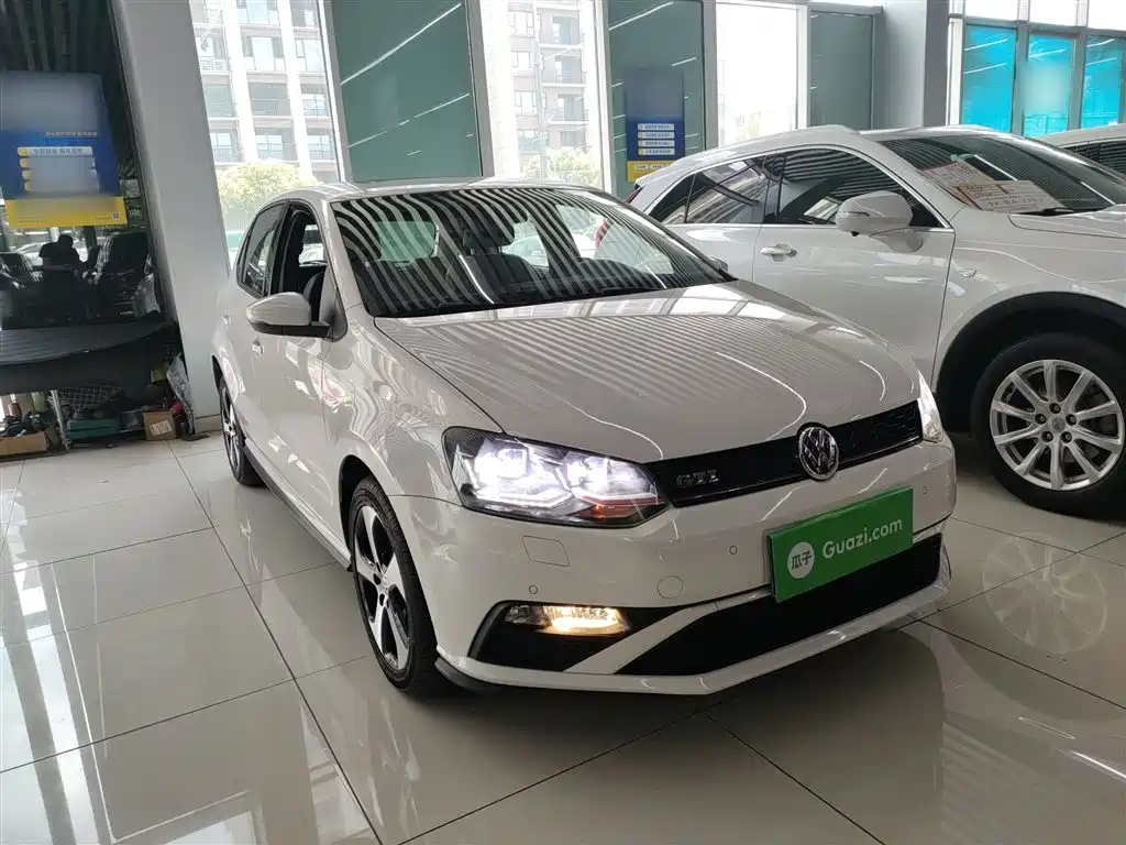 Volkswagen Polo 2015 Model 1.4TSI GTI фото 4