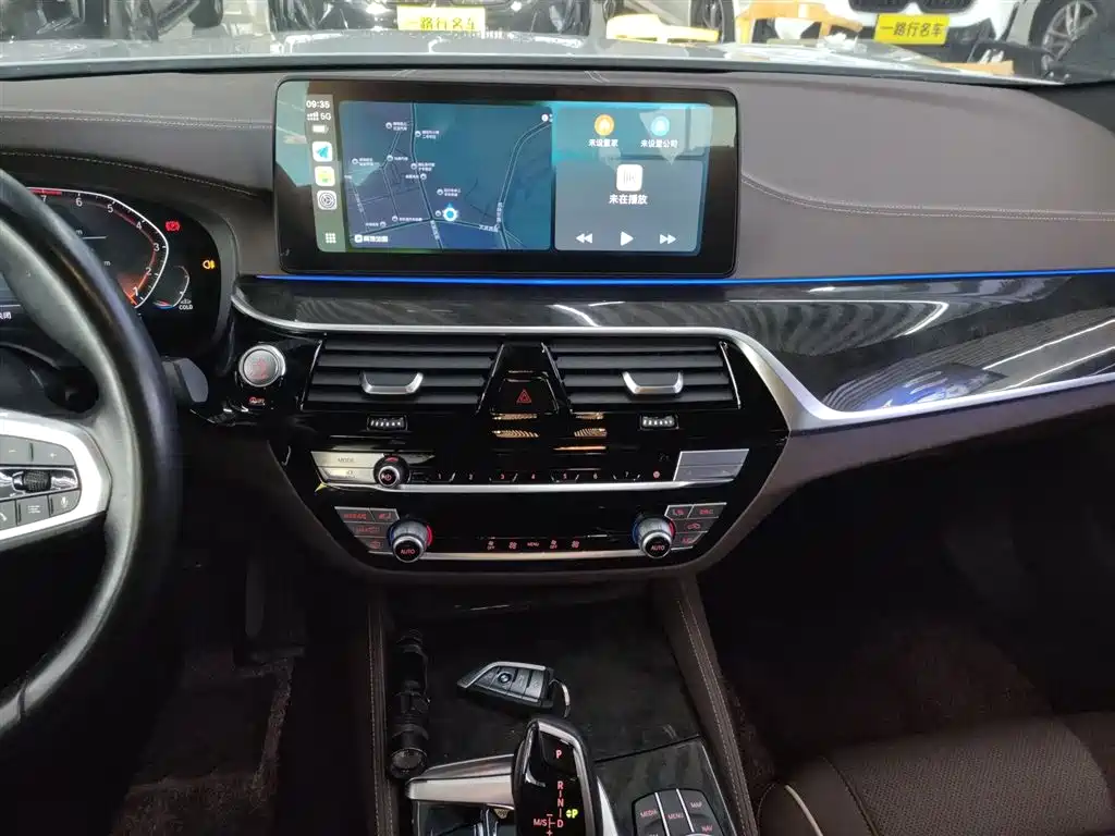 BMW 5 Series 2022 525Li M Sport Package фото 9