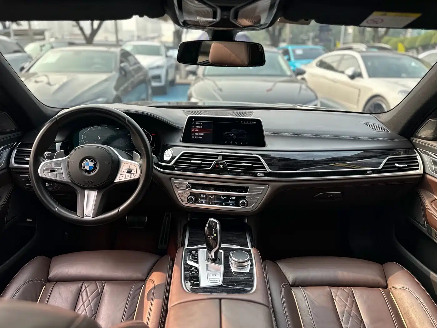 BMW 7 Series 2021 Model 730Li M Sport Package фото 19