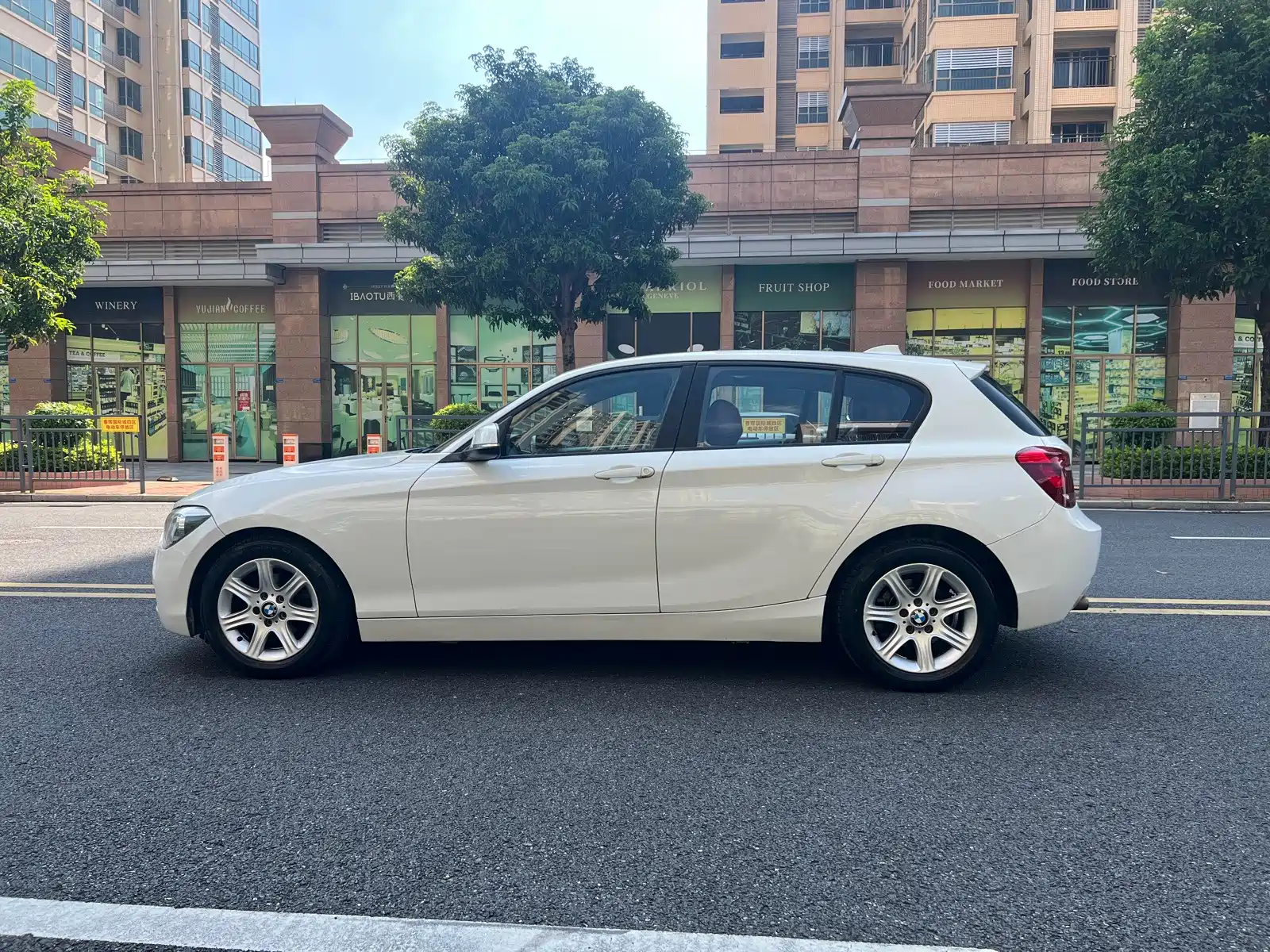 Фото 7 - BMW 1 Series (Import)