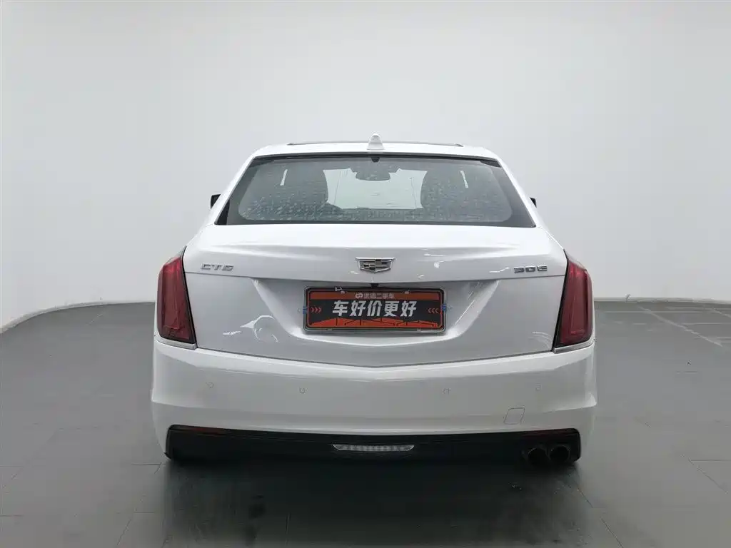 CADILLAC CT6 PLUG IN