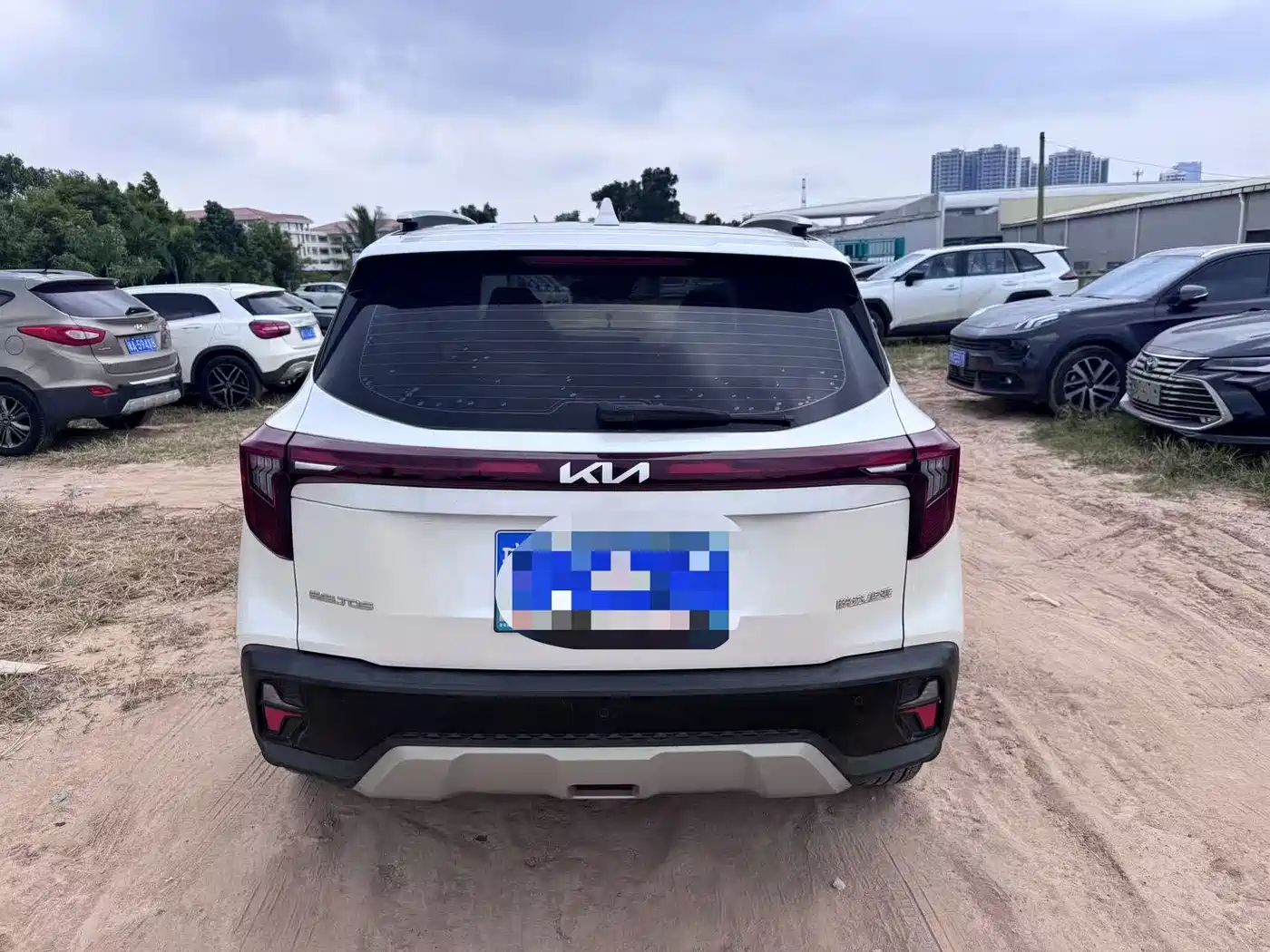Kia Seltos 2023 2023 1.5L CVT Luxury Edition
