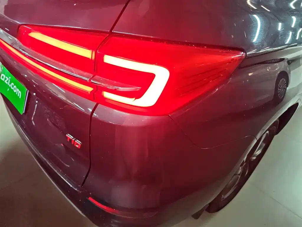 BYD Song 2019 1.5TI Automatic Smart Connection Yueyao Edition фото 24