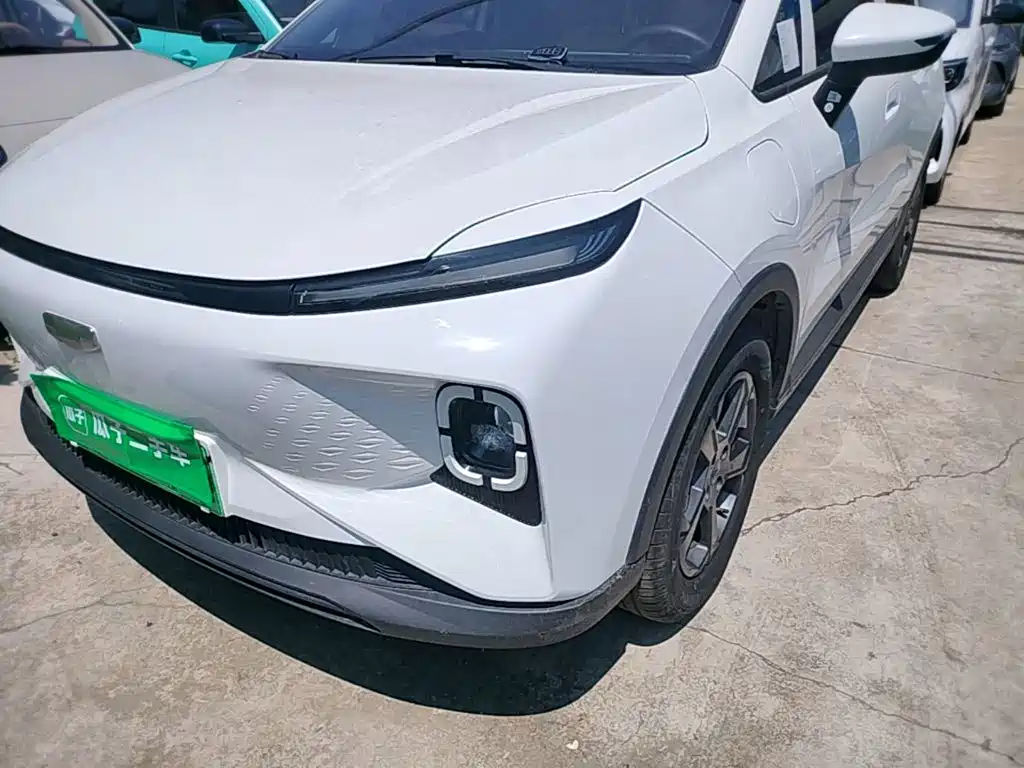 Фото 24 - Geely Geometry E Firefly