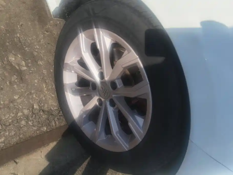 Фото 6 - BYD Song MAX