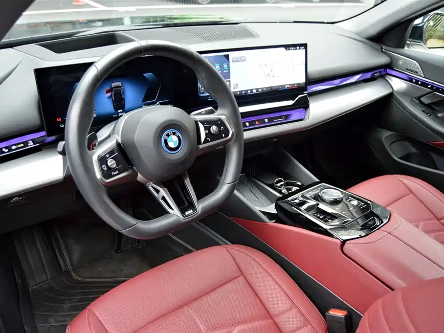 BMW I5