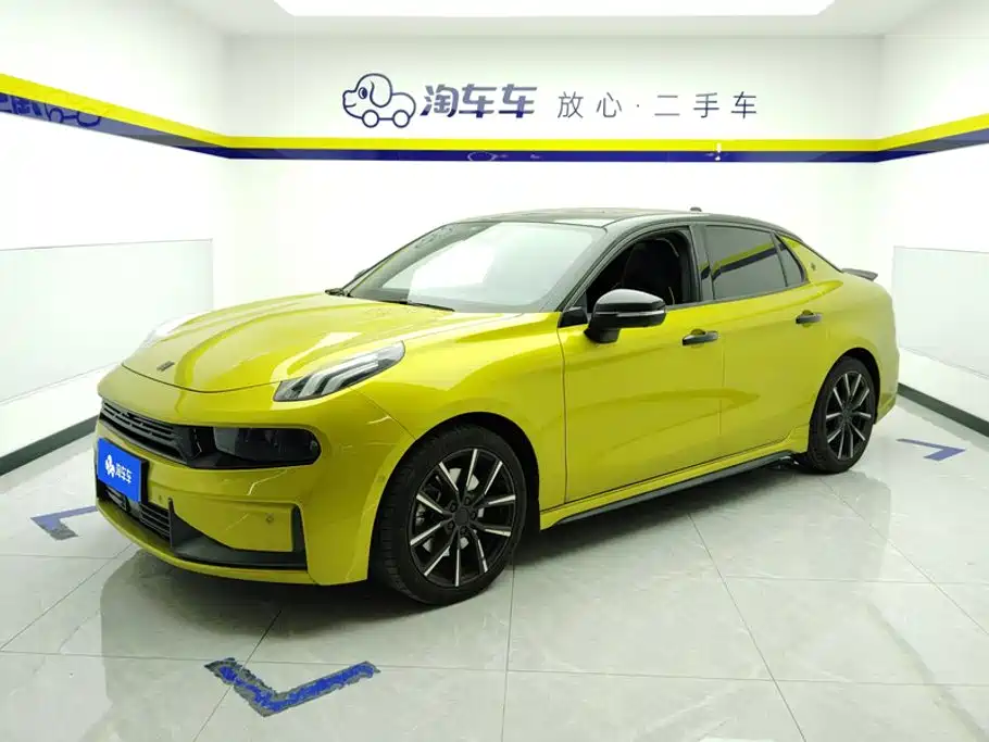 Lynk & Co 03 2022 03+ 2.0TD Auto Wind Rider Edition