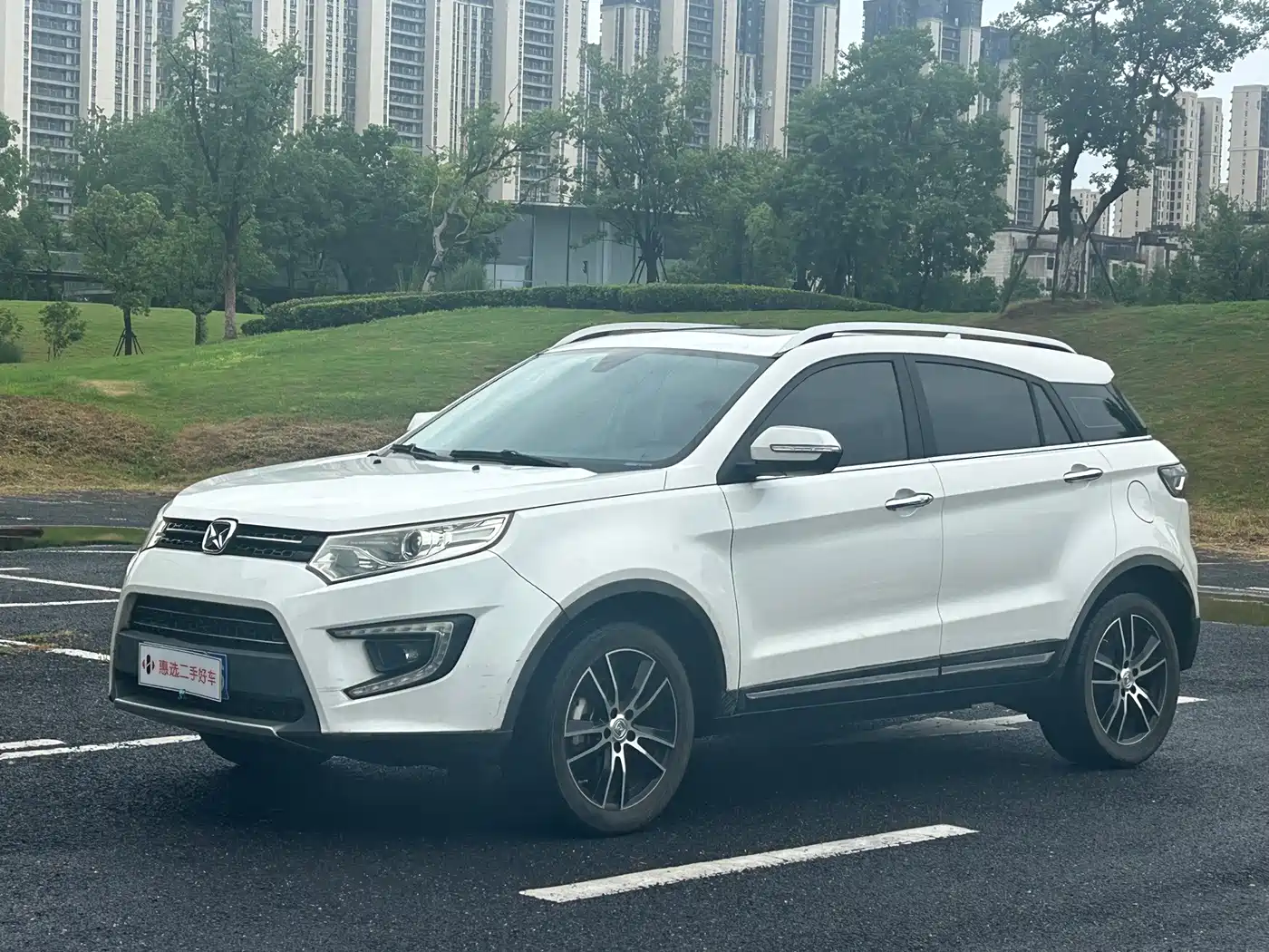 Jiangling Yusheng S330 2017 2016 1.5L GTDi Automatic 2WD Premium Edition
