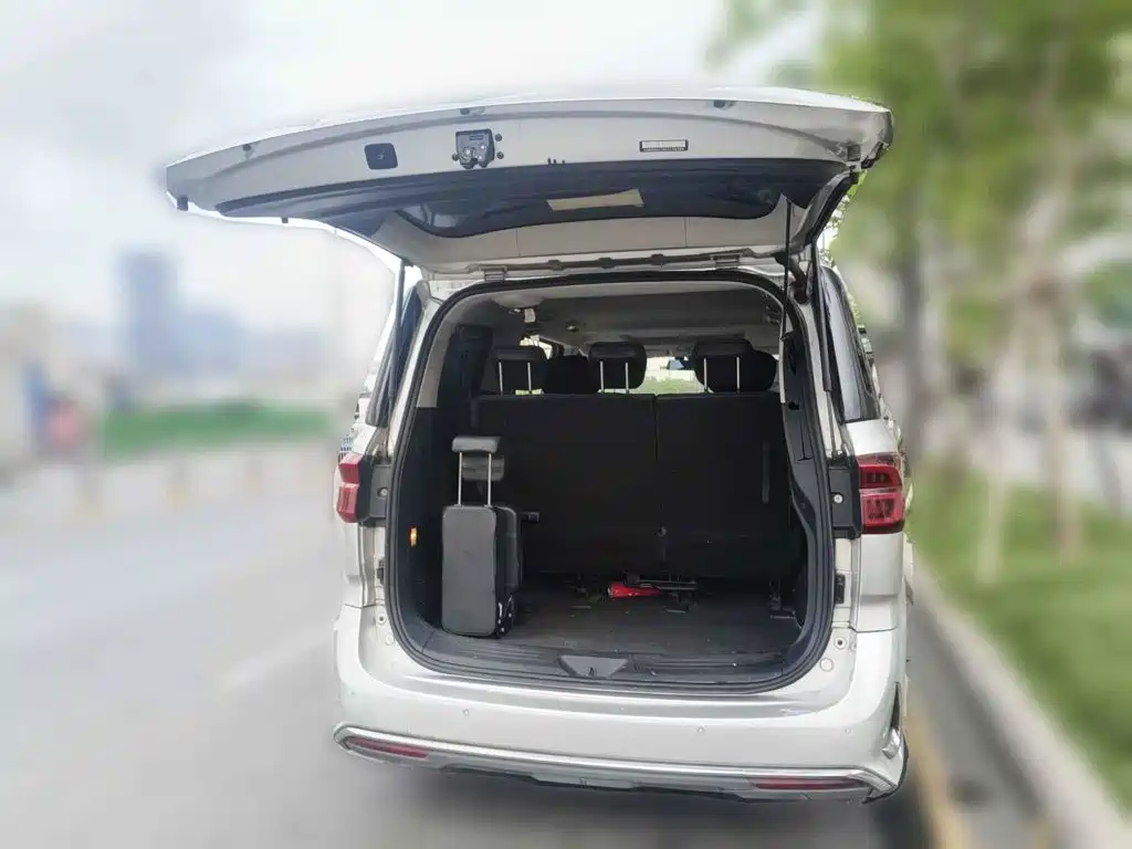 Photo 4 - Maxus G20