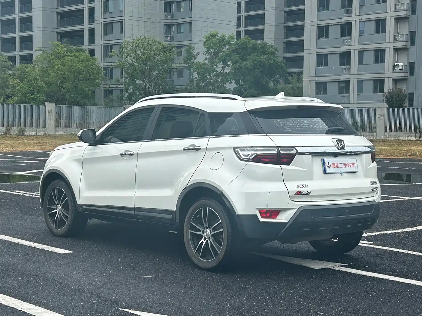 Jiangling Yusheng S330 2017 2016 1.5L GTDi Automatic 2WD Premium Edition