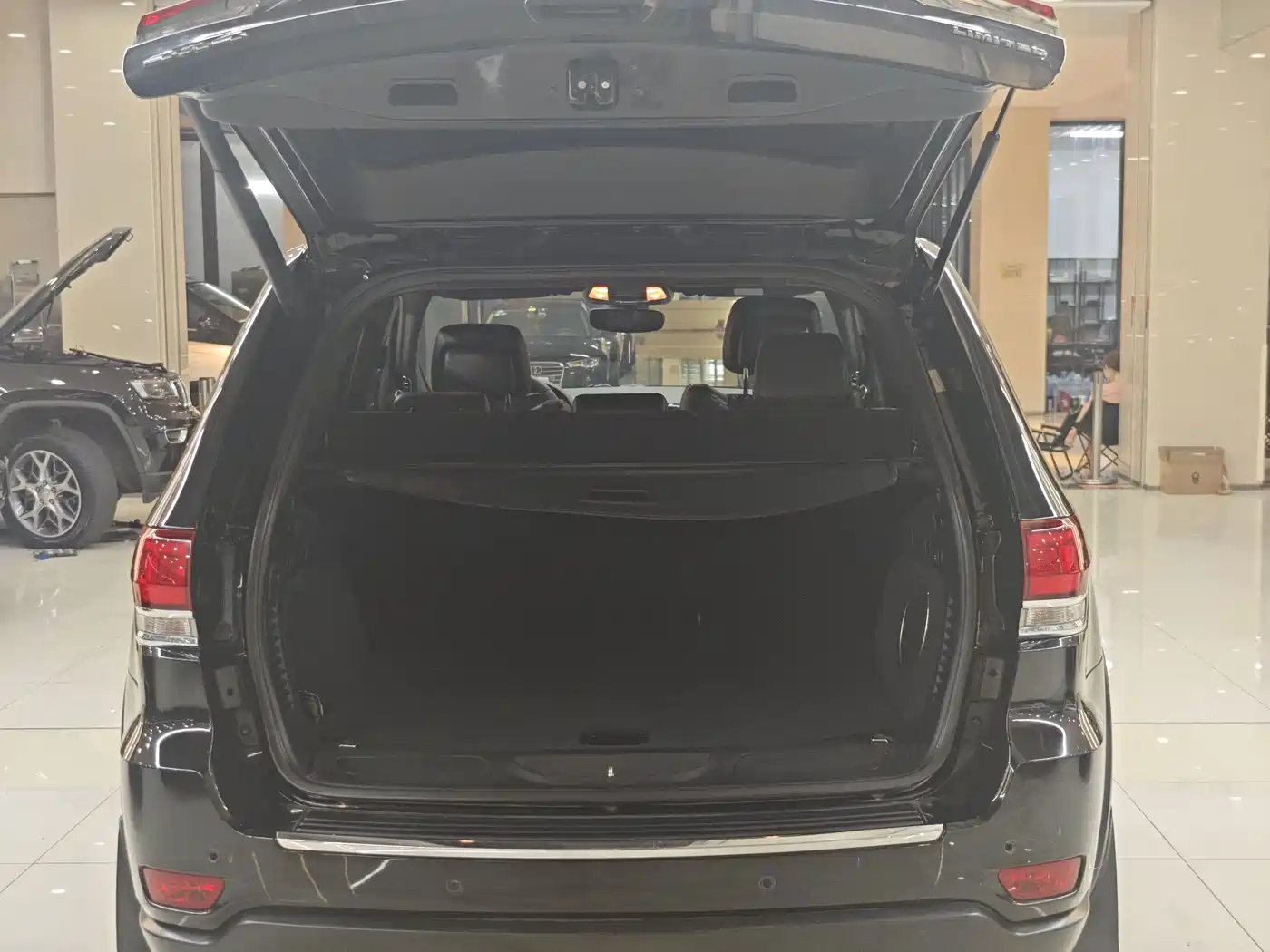 Jeep Grand Cherokee (Import) 2020 2020 3.0L Elite Navigation Edition