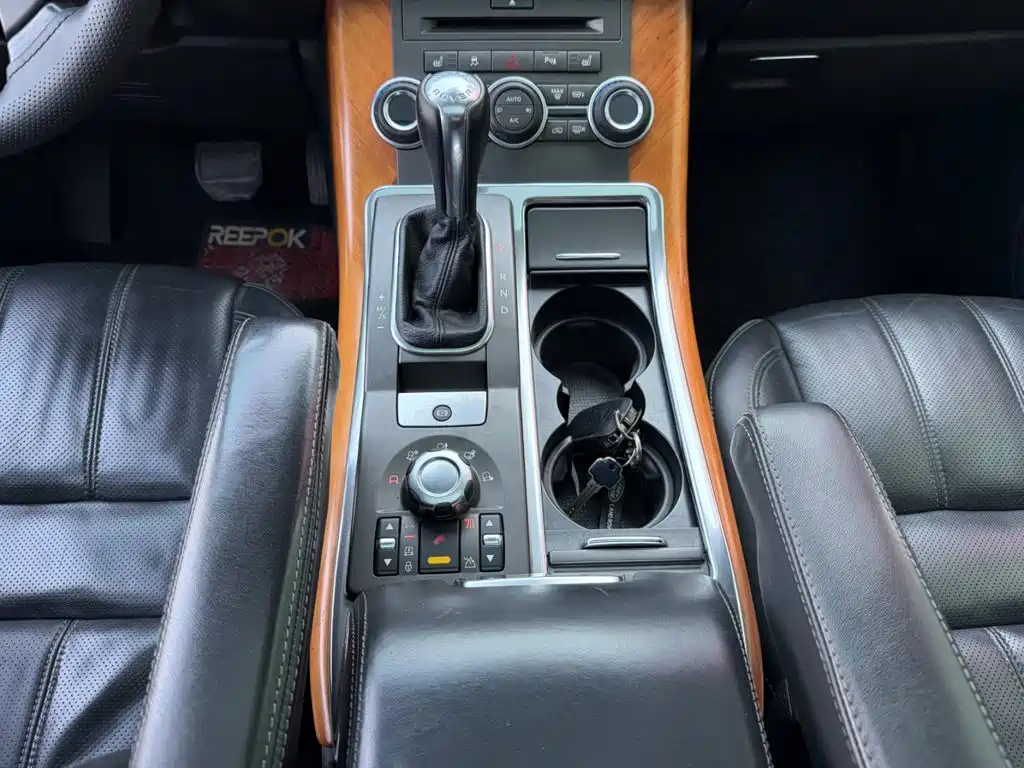 Land Rover Range Rover Sport 2010 2010 3.6 TDV8 HSE Diesel