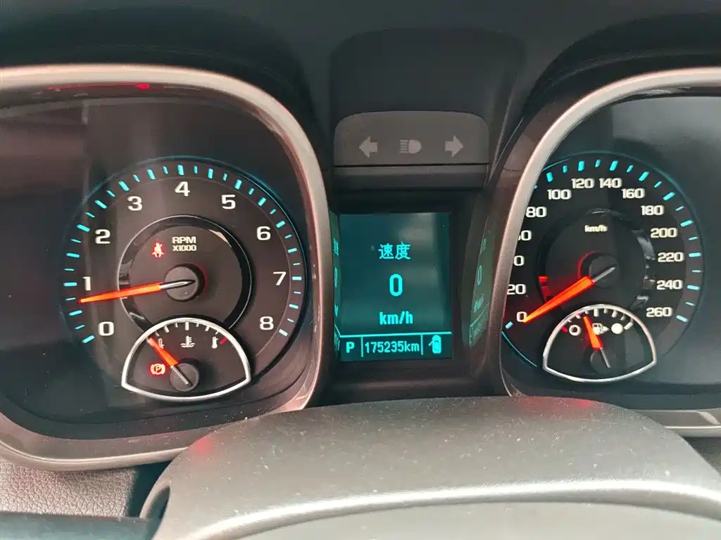Chevrolet Malibu 2014 2.0L Automatic Comfort фото 12