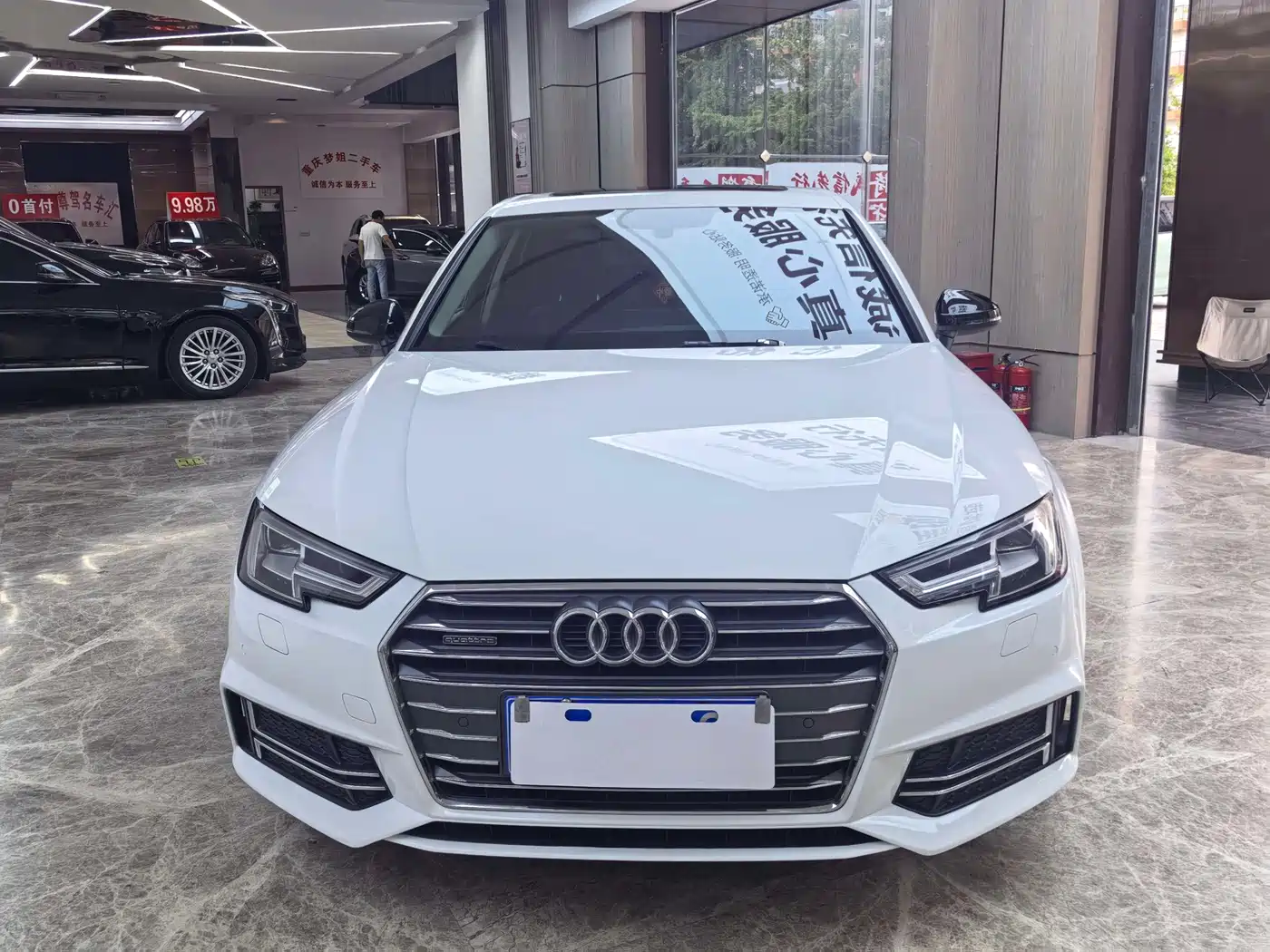 Фото 2 - Audi A4L