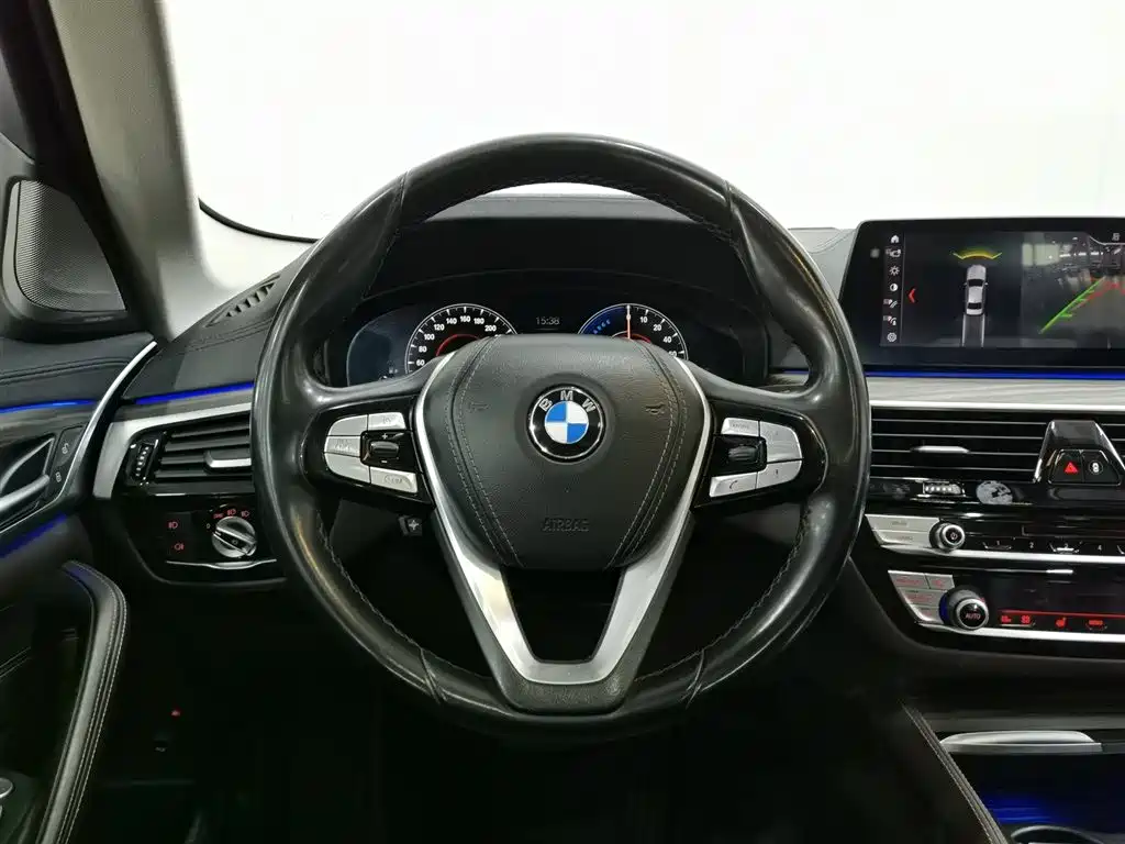 BMW 5 Series New Energy 2019 530Le Luxury Package фото 11