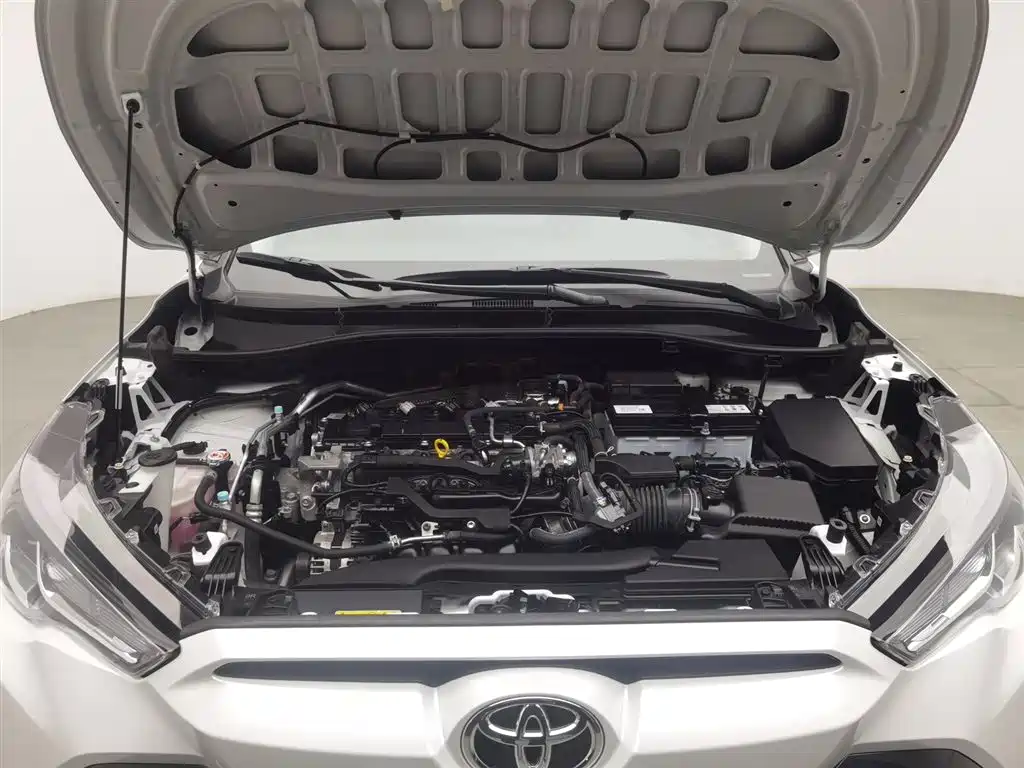 Toyota Frontlander 2024 2.0L CVT Elite Edition фото 6