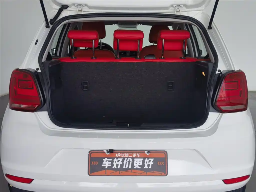 Volkswagen Polo 2018 1.5L Manual Safe Drive фото 16