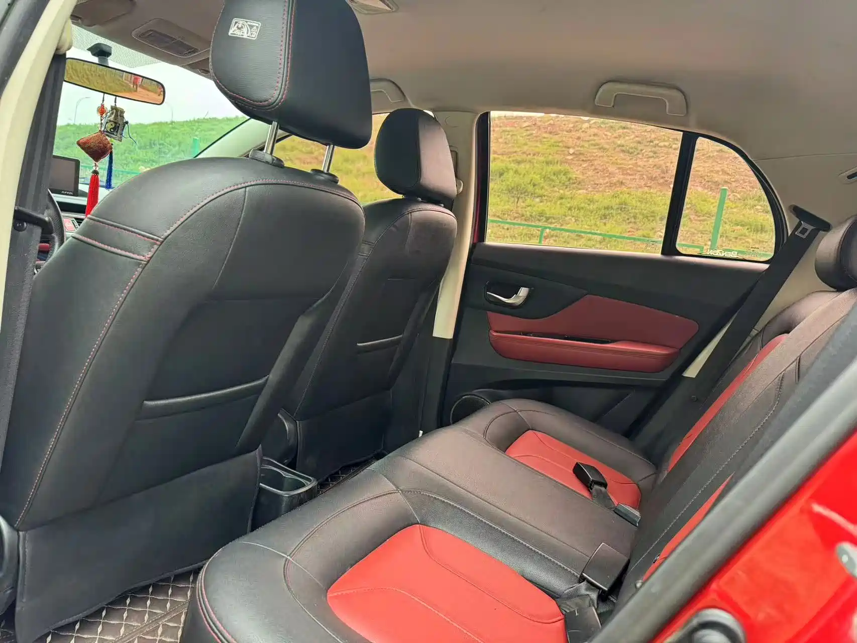 Photo 8 - Haval H1