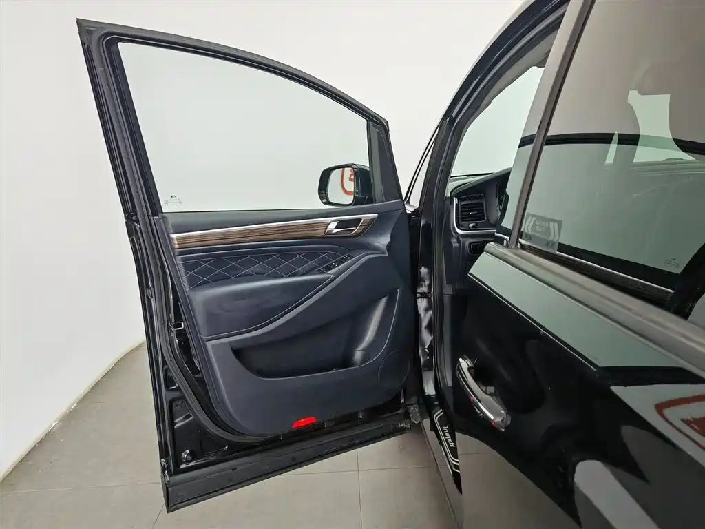 GAC Trumpchi Trumpchi M8 2018 320T Premium Edition фото 8